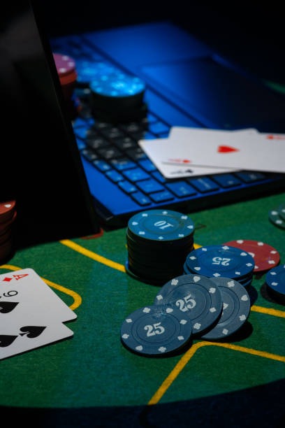 Three Card Poker hand rankings and payout structure